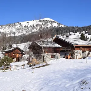  Hébergement de vacances Le Hameau De Chantemerle